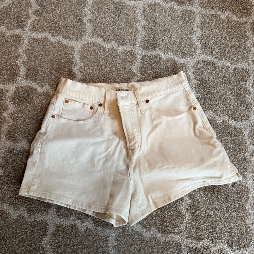 Madewell NWT The Perfect Jean Short in Off-White